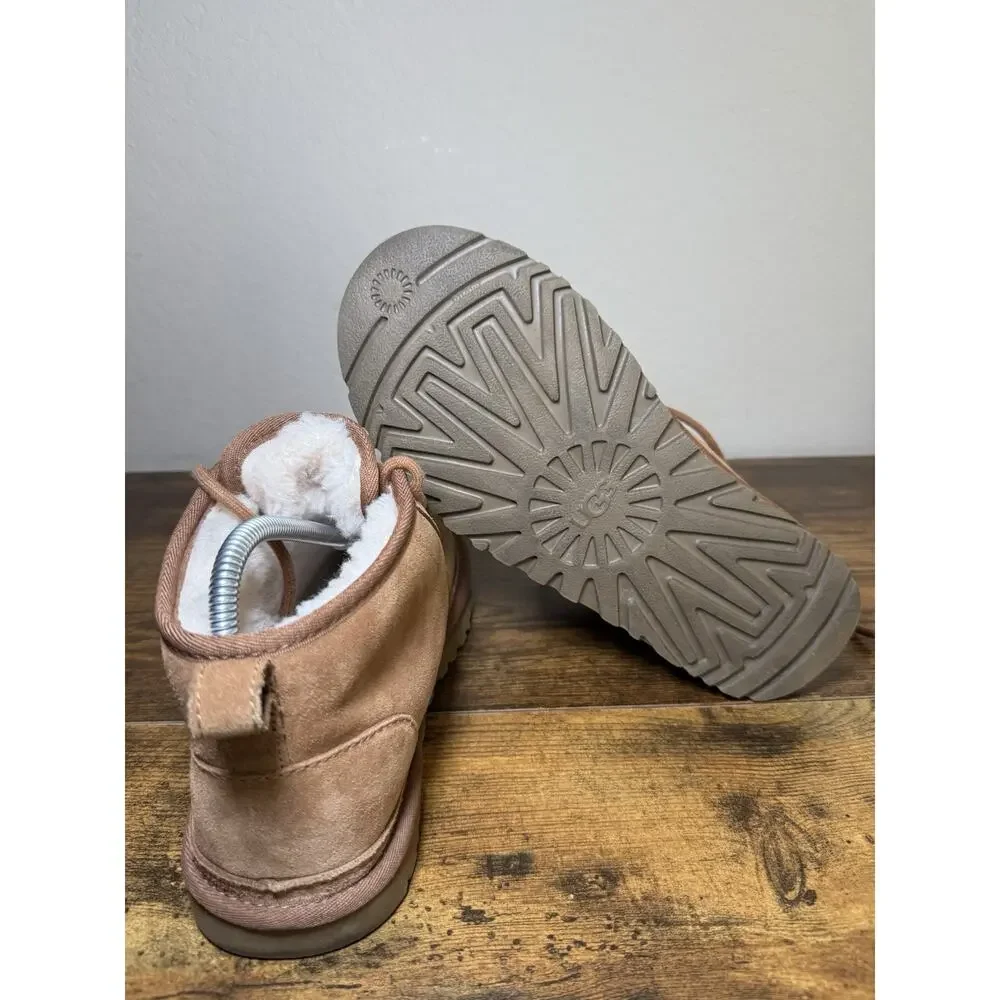 UGG Men's Neumel Chukka Boots Size 7 40 Chestnut Brown Suede Wool Lining Winter